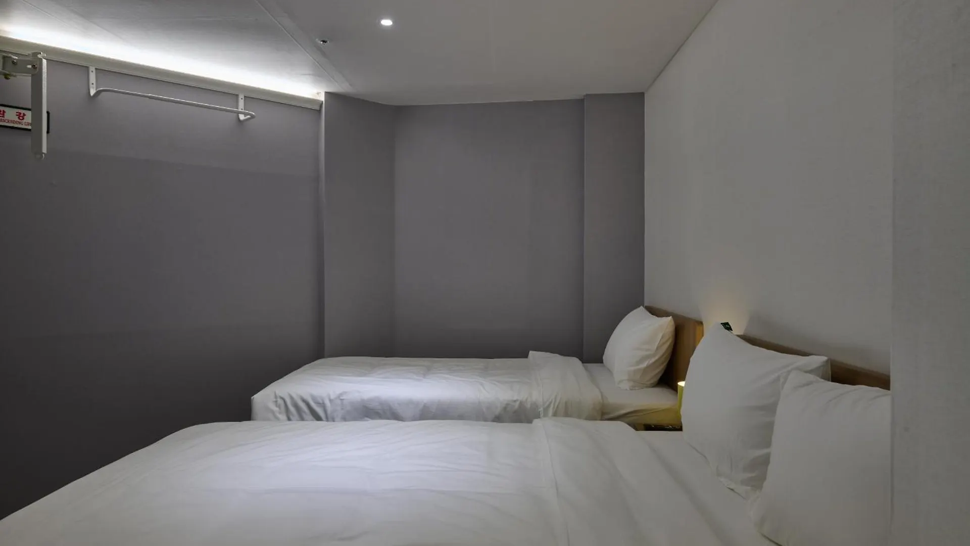 Half Rest Hostel Jongno Insa سيول