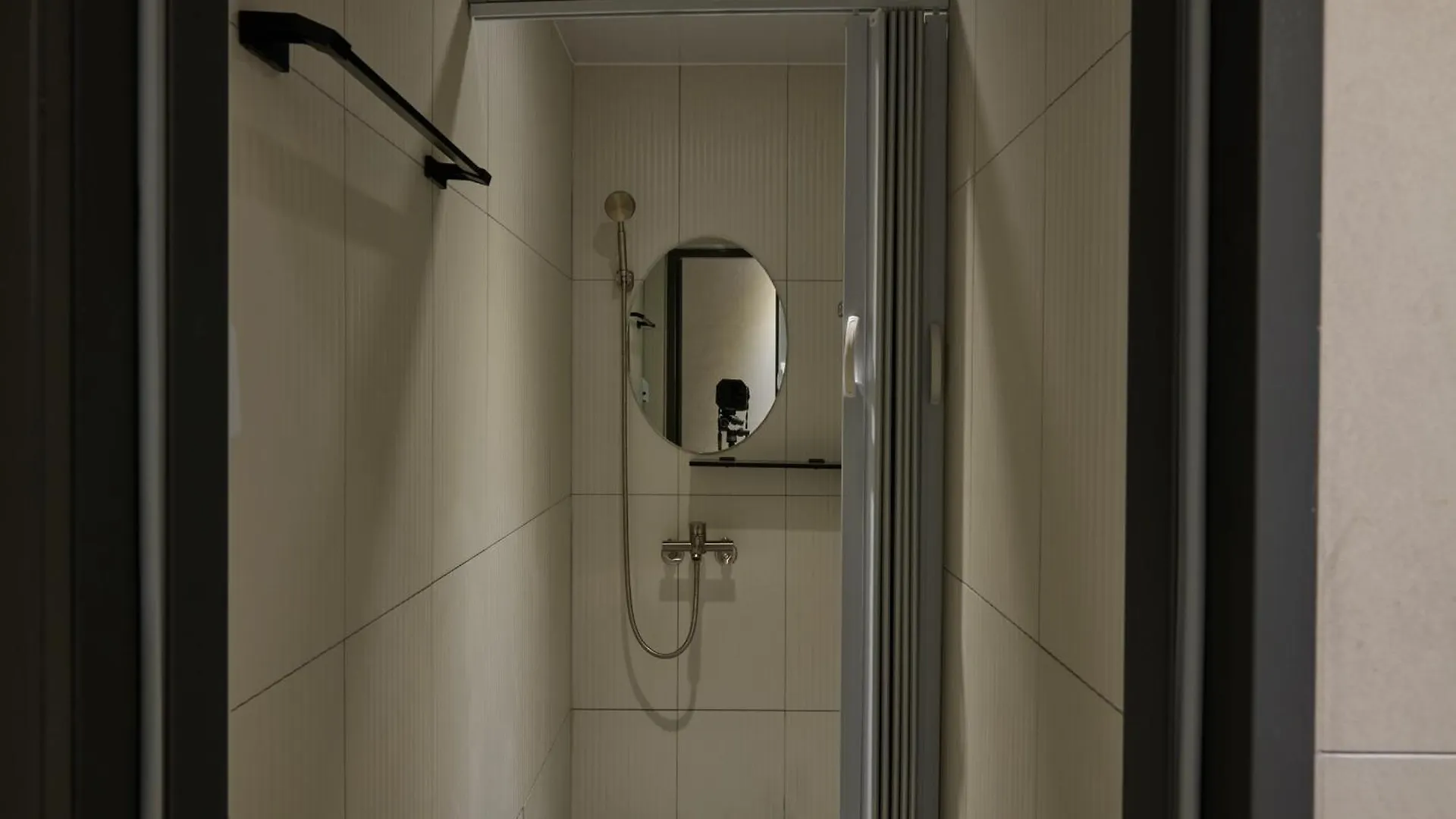Half Rest Hostel Jongno Insa سيول كوريا الجنوبية