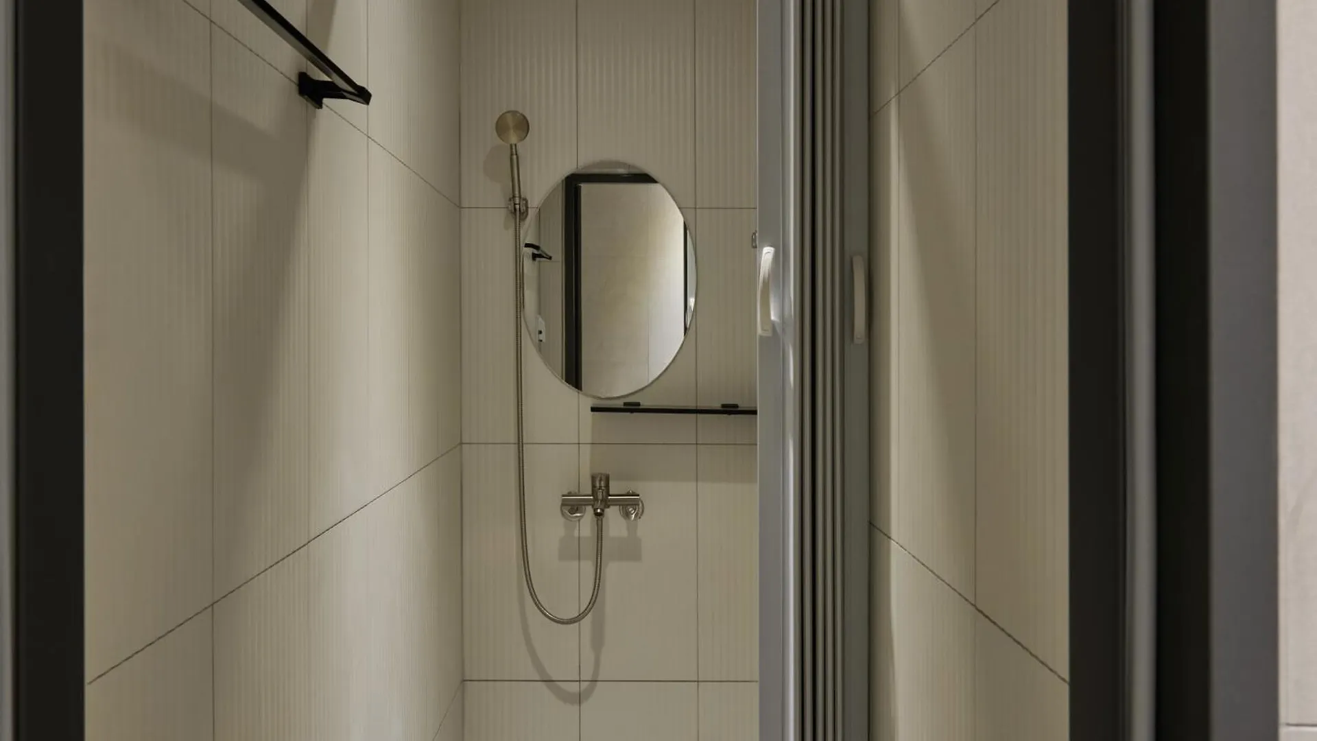 Half Rest Hostel Jongno Insa سيول