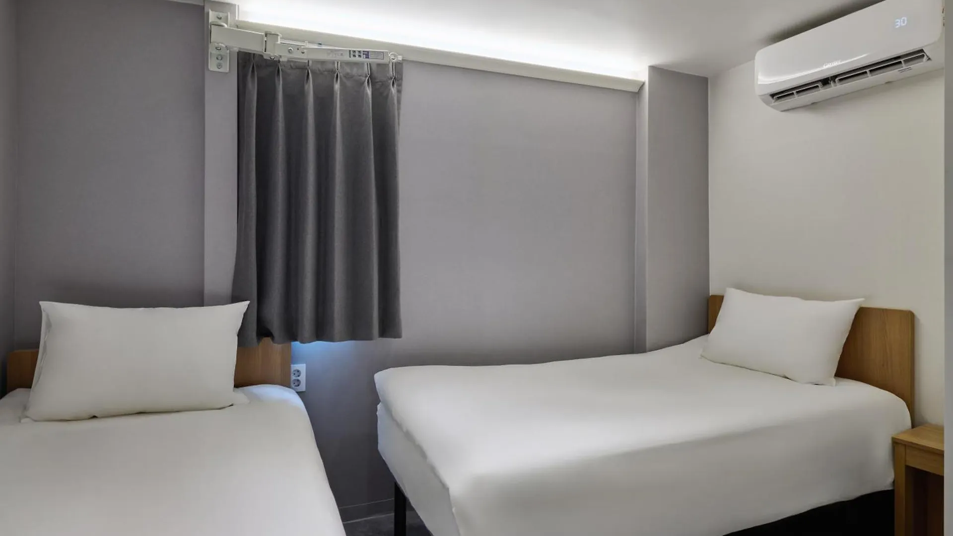 Half Rest Hostel Jongno Insa سيول كوريا الجنوبية