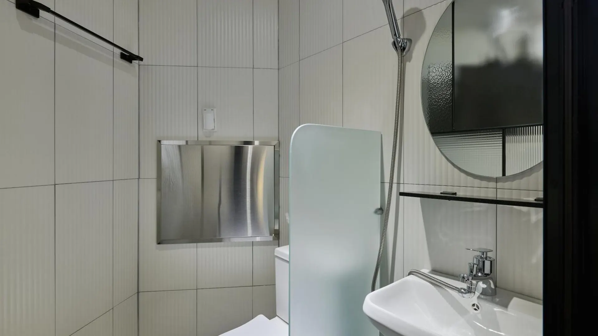 Half Rest Hostel Jongno Insa سيول