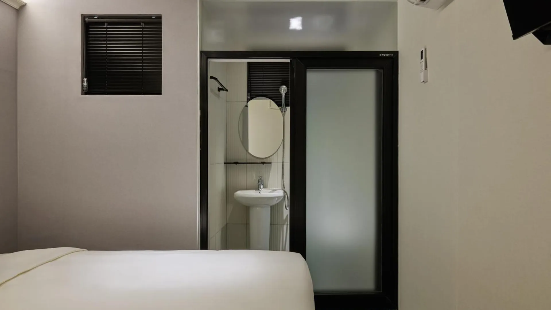 Half Rest Hostel Jongno Insa سيول