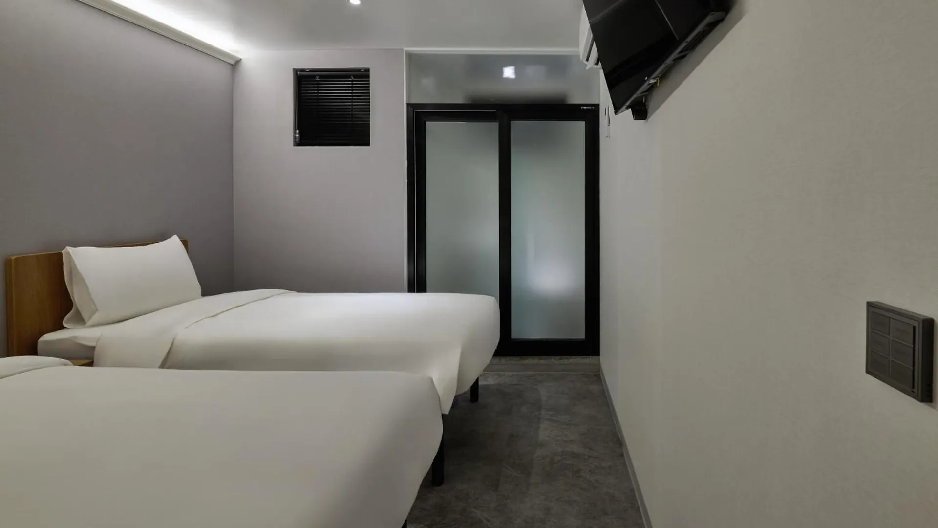 Half Rest Hostel Jongno Insa سيول