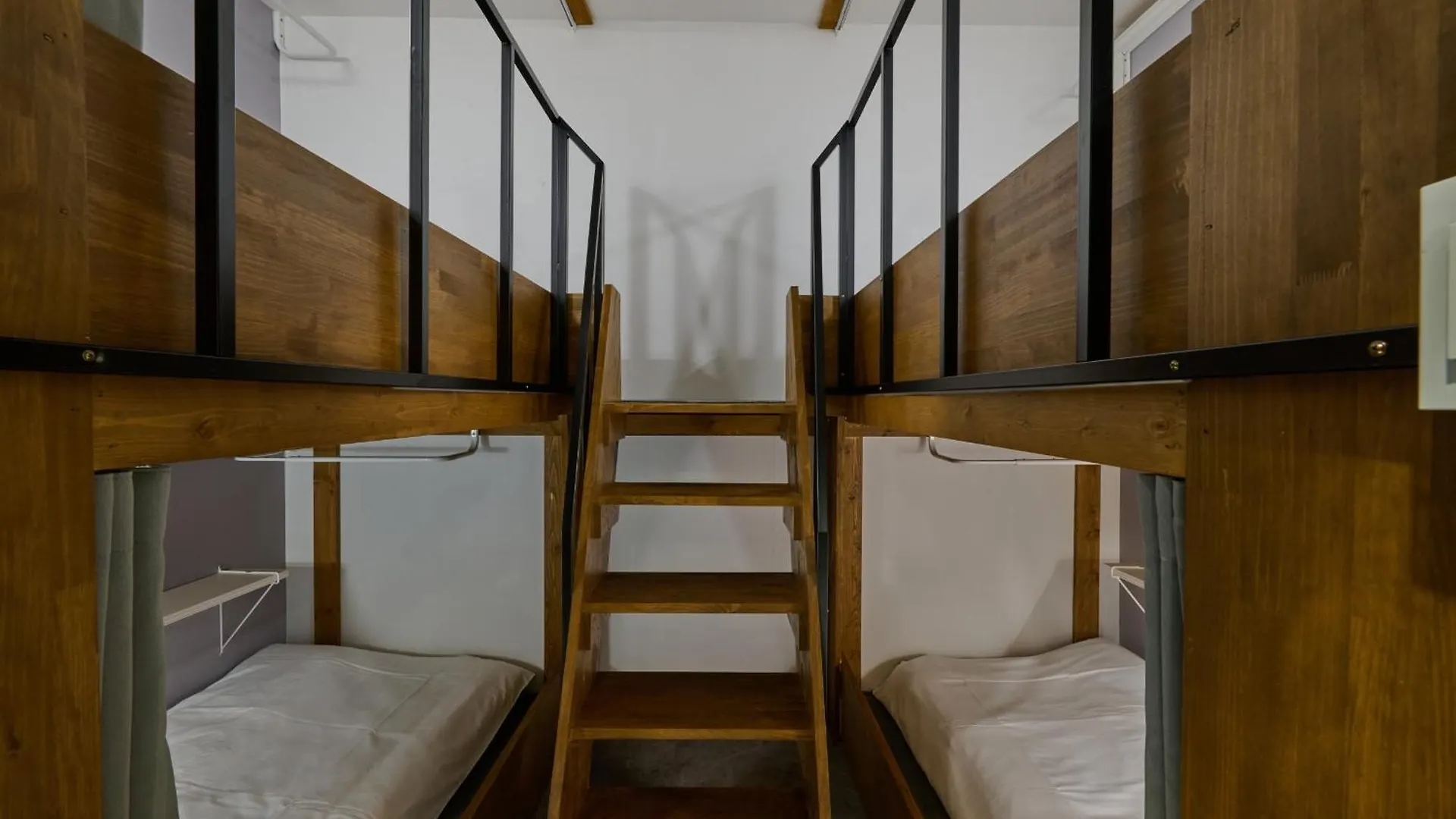 Half Rest Hostel Jongno Insa 首爾 0*,  韩国