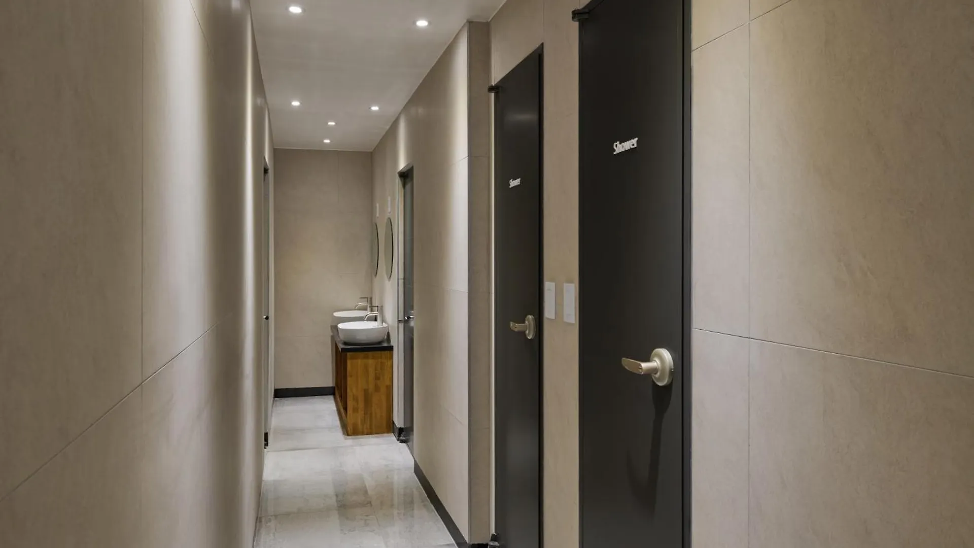 Half Rest Hostel Jongno Insa 首爾